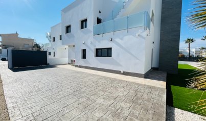 Nieuwbouw Woningen - Herenhuis -
Torrevieja