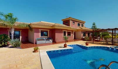 Neue Gebäude - Villa -
Águilas