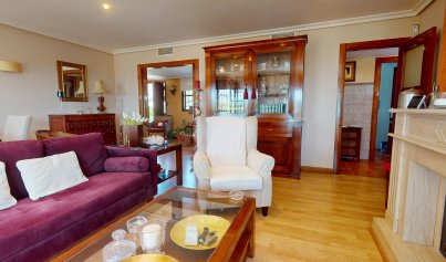 Neue Gebäude - Villa -
Águilas