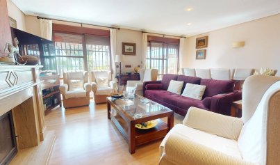 Neue Gebäude - Villa -
Águilas