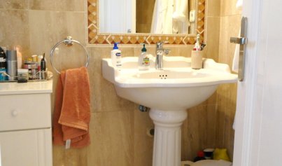 Resale - Villa -
Orihuela Costa - Villamartin Los Dolses