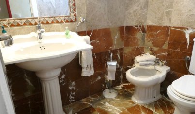 Resale - Villa -
Orihuela Costa - Villamartin Los Dolses