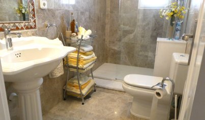 Resale - Villa -
Orihuela Costa - Villamartin Los Dolses