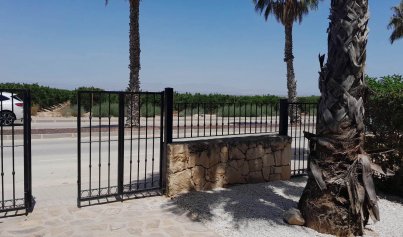 Resale - Villa -
Algorfa - La Finca Golf