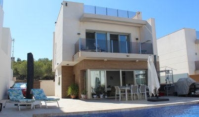 Resale - Villa -
San Miguel de Salinas