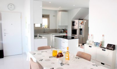 Resale - Villa -
San Miguel de Salinas