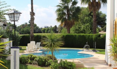 Resale - Villa -
Orihuela Costa - Villamartin Fortuna