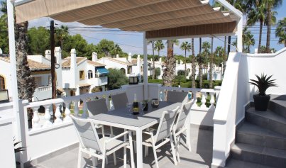 Resale - Villa -
Orihuela Costa - Villamartin Fortuna