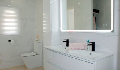 Resale - Villa -
Orihuela Costa - Villamartin Fortuna