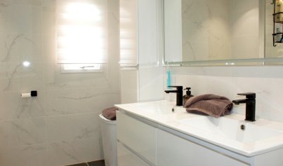 Resale - Villa -
Orihuela Costa - Villamartin Fortuna