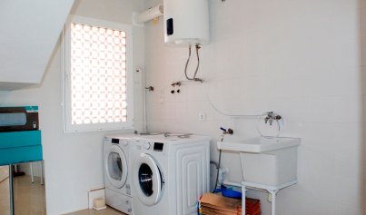 Resale - Villa -
Orihuela Costa - Campoamor Golf