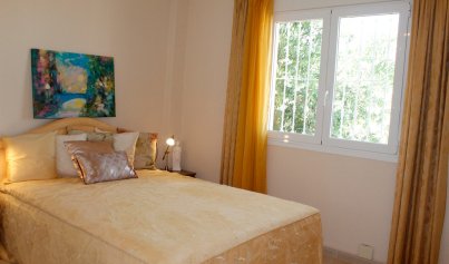 Resale - Villa -
Orihuela Costa - Campoamor Golf