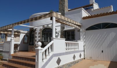 Resale - Villa -
Orihuela Costa - Los Dolses