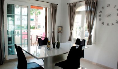 Resale - Villa -
Orihuela Costa - Villamartin Fortuna