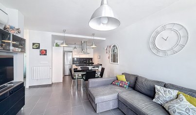 Resale - Villa -
Orihuela Costa - Villamartín