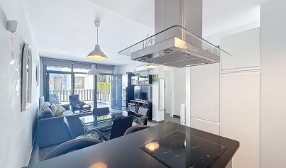 Resale - Villa -
Orihuela Costa - Villamartín