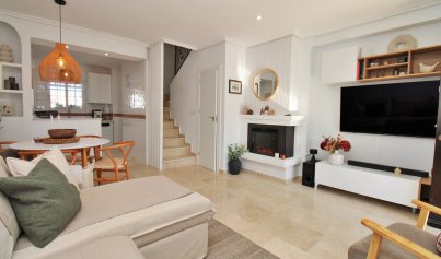 Resale - Townhouse -
Villamartín - Las Violetas