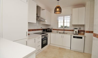 Resale - Townhouse -
Villamartín - Las Violetas