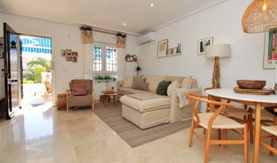 Resale - Townhouse -
Villamartín - Las Violetas