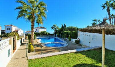 Resale - Townhouse -
Villamartín - Las Violetas