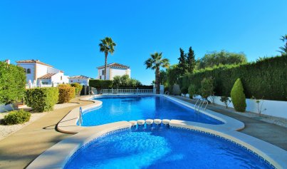 Resale - Townhouse -
Villamartín - Las Violetas